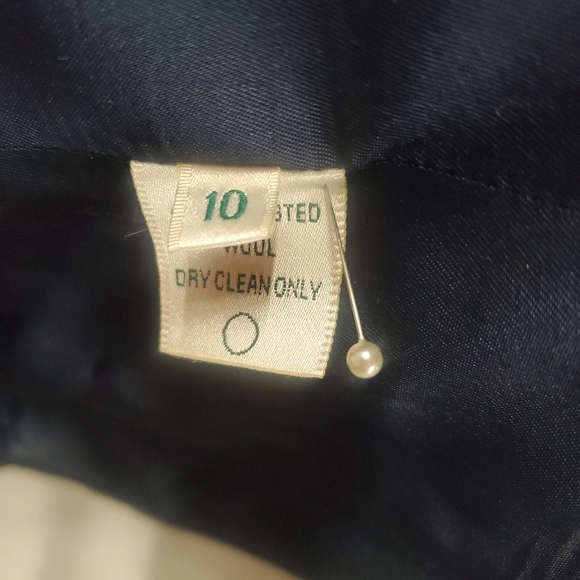 WOMEN Austin Reed Petite Double Breasted Navy 100% Worsted Wool Navy Blazer 10 - Picture 9 of 16